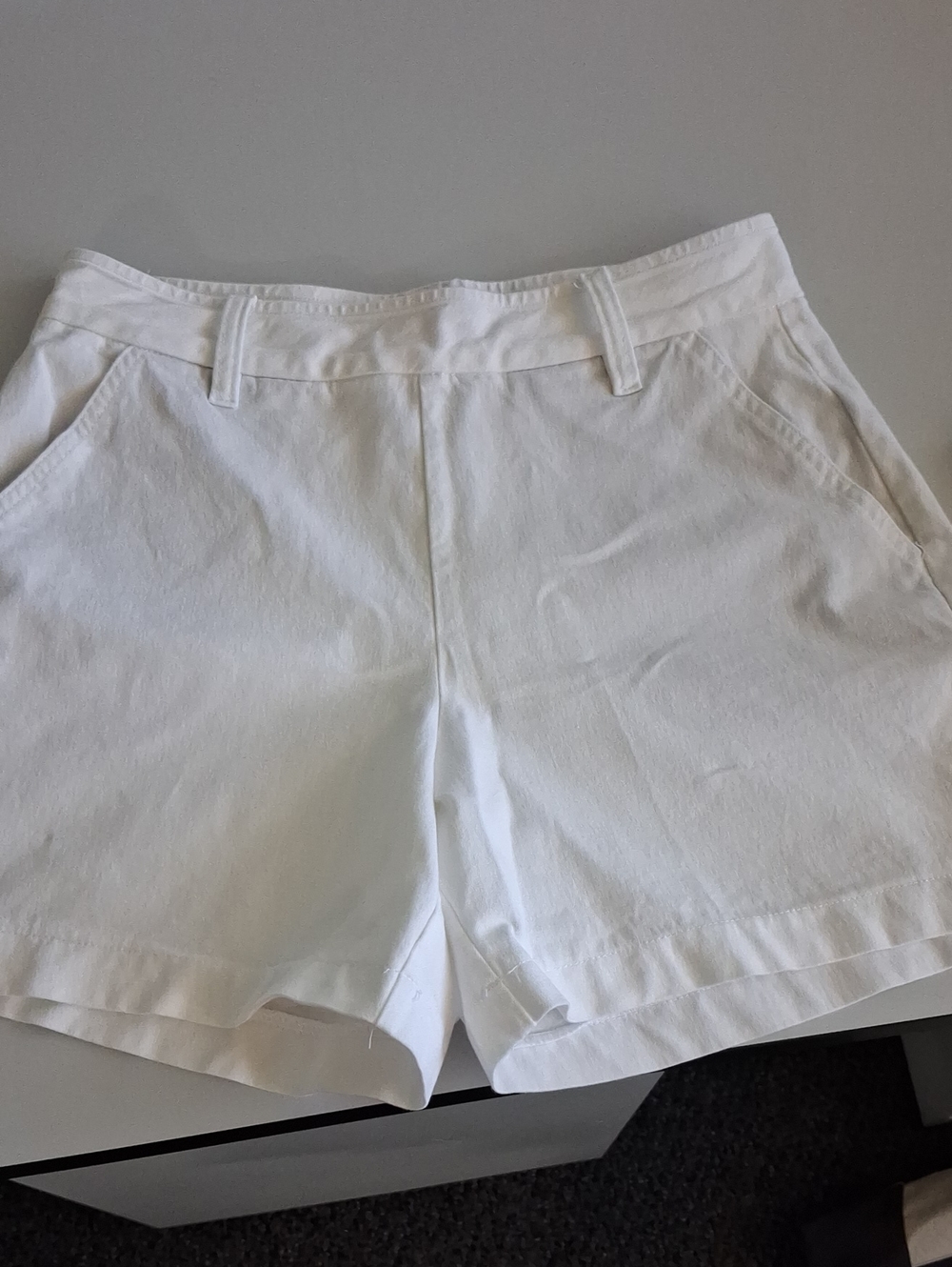 Boston Proper White Women's Bermuda Shorts